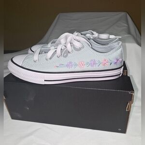 NEW GIRLS CONVERSE Chuck Taylor youth size 3 - *You Dew You*
